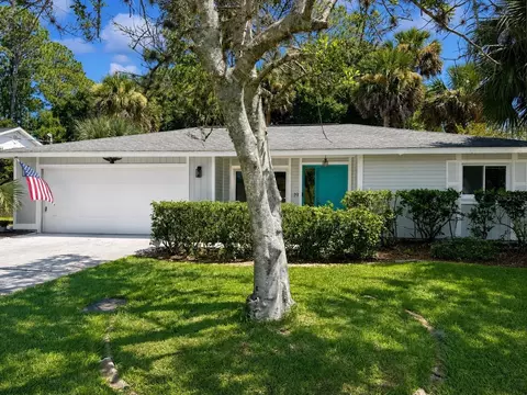 19 Banner Ln, Palm Coast, FL 32137