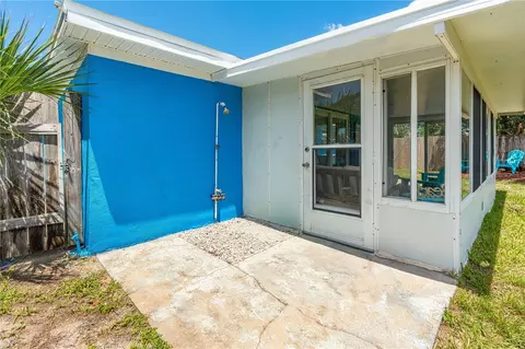 Exterior - 28 Beechwood Dr, Ormond Beach, FL 32176 photo 5 of 10