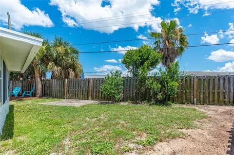 Exterior - 28 Beechwood Dr, Ormond Beach, FL 32176 photo 4 of 10