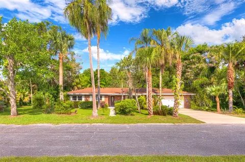1790 N Clara Ave, Deland, FL 32720