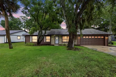 483 Spruceview Dr, Port Orange, FL 32127