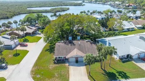 1402 Portobello Dr, Port Orange, FL 32127