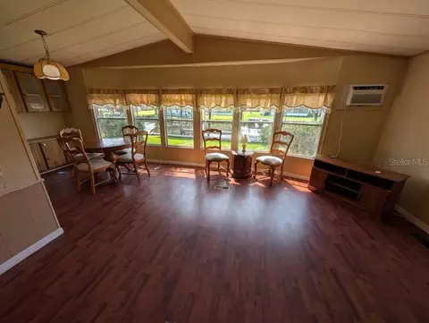 154 Moonlite Dr, Welaka, FL 32193 photo 5