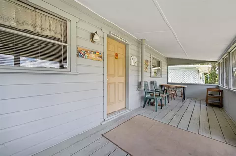 Exterior - 55521 Front St, Astor, FL 32102 photo 1 of 7