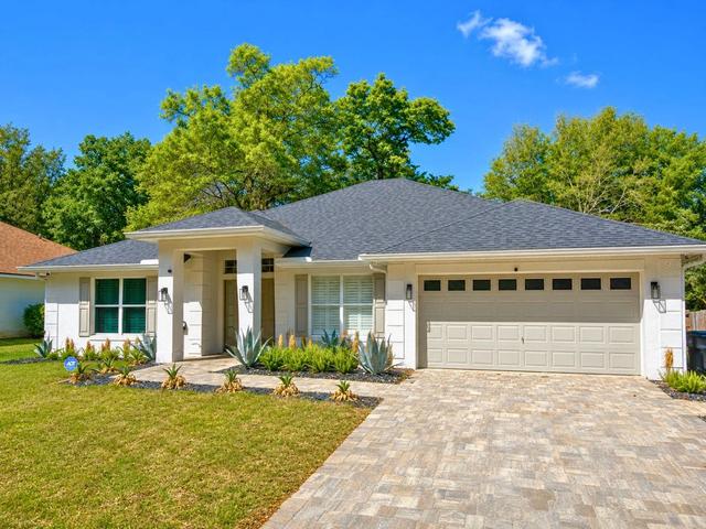 825 Haven Oak Ct, Apopka, FL 32703