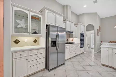 Kitchen - 1435 Dolph Cir, Ormond Beach, FL 32174 photo 7 of 8