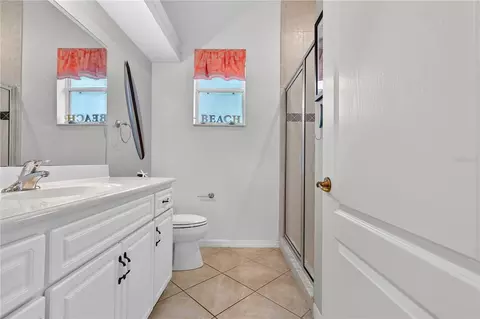 Bath - 1435 Dolph Cir, Ormond Beach, FL 32174 photo 9 of 11