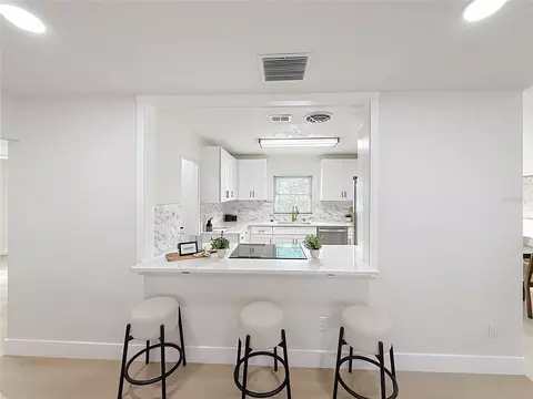 Kitchen - 516 S Exeter St, Eustis, FL 32726 photo 1 of 5