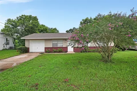 365 W Lansdowne Ave, Orange City, FL 32763