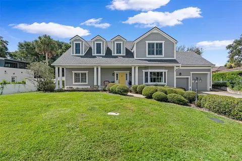 2 Hickory Ln, Daytona Beach, FL 32118