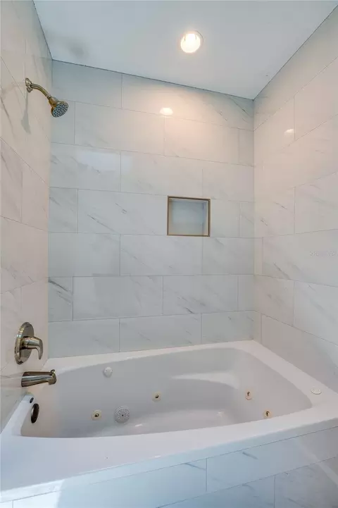 Bath - 132 Dawn Dr, Ormond Beach, FL 32176 photo 5 of 5