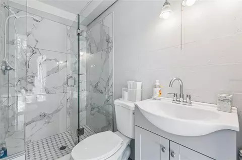 Bath - 400 S Ridgewood Ave, Ormond Beach, FL 32174 photo 4 of 4