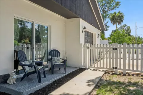 Exterior - 400 S Ridgewood Ave, Ormond Beach, FL 32174 photo 3 of 5