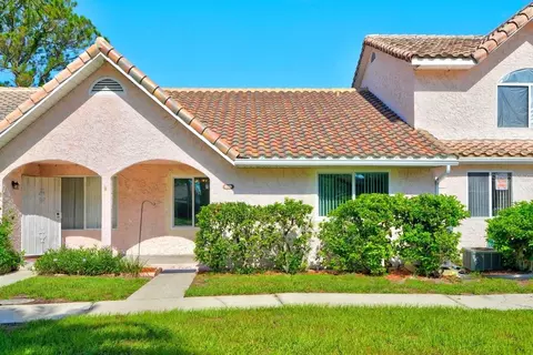 3539 Forest Branch Dr #B, Port Orange, FL 32129
