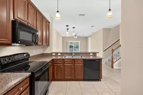 Kitchen - 72 Amistad Dr, Saint Augustine, FL 32086 photo 4 of 4