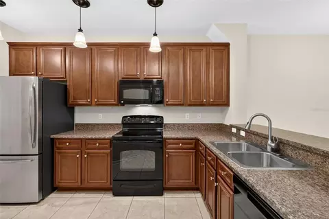 Kitchen - 72 Amistad Dr, Saint Augustine, FL 32086 photo 3 of 4