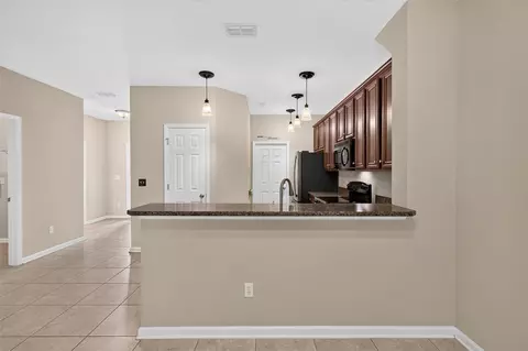 Entry Way - 72 Amistad Dr, Saint Augustine, FL 32086 photo 7 of 10