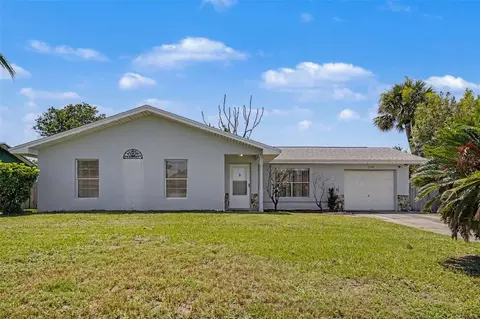250 Cambridge Ave NE, Palm Bay, FL 32907