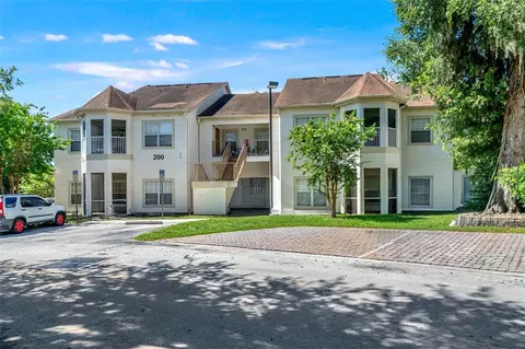 970 N Spring Garden Ave #212, Deland, FL 32720
