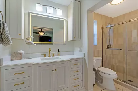 Bath - 988 Shockney Dr, Ormond Beach, FL 32174 photo 1 of 2