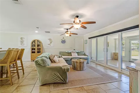 Living - 988 Shockney Dr, Ormond Beach, FL 32174 photo 2 of 3