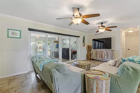 Living - 988 Shockney Dr, Ormond Beach, FL 32174 photo 1 of 3