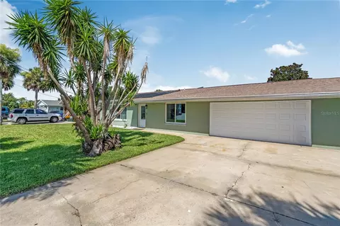 Exterior - 988 Shockney Dr, Ormond Beach, FL 32174 photo 2 of 8