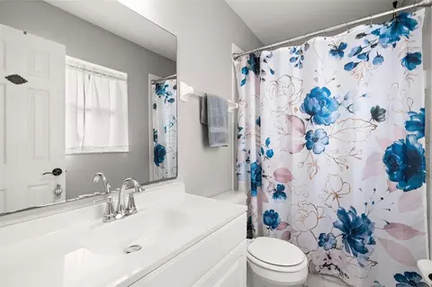 Bath - 503 Dorothy Cir, Eustis, FL 32726 photo 2 of 2