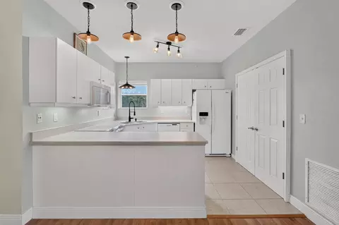Kitchen - 31 Magnolia Dr S, Ormond Beach, FL 32174 photo 5 of 5