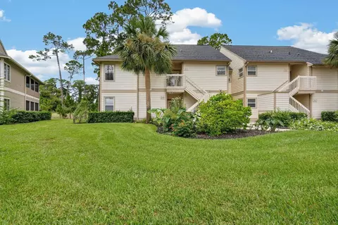 Exterior - 31 Magnolia Dr S, Ormond Beach, FL 32174 photo 12 of 13