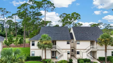 Exterior - 31 Magnolia Dr S, Ormond Beach, FL 32174 photo 8 of 13