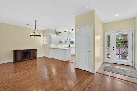 Entry Way - 31 Magnolia Dr S, Ormond Beach, FL 32174 photo 1 of 5