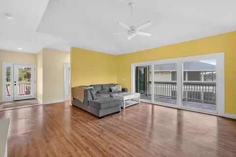 Living - 31 Magnolia Dr S, Ormond Beach, FL 32174 photo 4 of 5