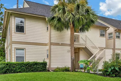 Exterior - 31 Magnolia Dr S, Ormond Beach, FL 32174 photo 10 of 13