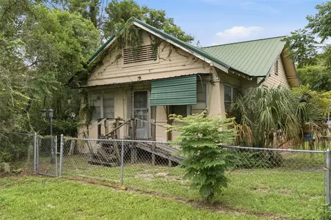 1413 E New York Ave, Deland, FL 32724