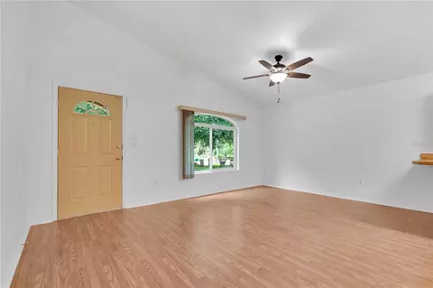 Living - 623 Parque Dr, Ormond Beach, FL 32174 photo 2 of 5