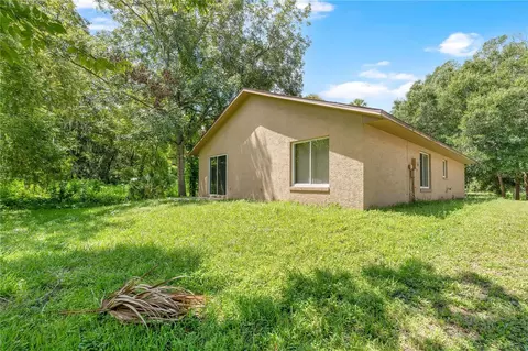 Exterior - 623 Parque Dr, Ormond Beach, FL 32174 photo 4 of 7