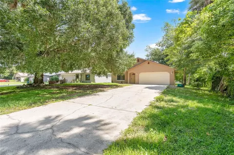 Exterior - 623 Parque Dr, Ormond Beach, FL 32174 photo 3 of 7