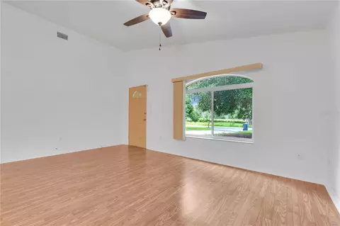 Living - 623 Parque Dr, Ormond Beach, FL 32174 photo 3 of 5