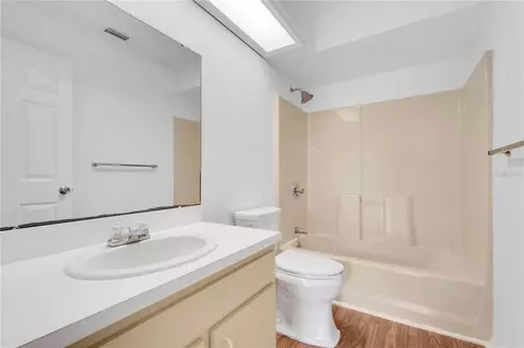 Bath - 623 Parque Dr, Ormond Beach, FL 32174 photo 2 of 2