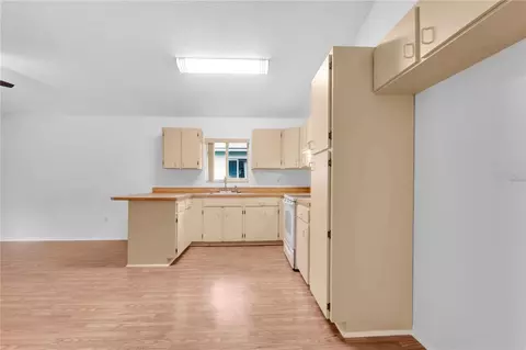 Kitchen - 623 Parque Dr, Ormond Beach, FL 32174 photo 2 of 2