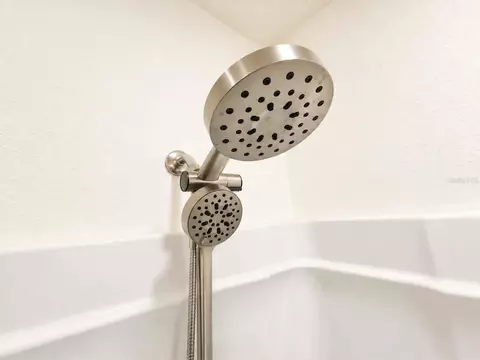 Bath - 2732 Silver Canoe Dr, Edgewater, FL 32141 photo 7 of 7