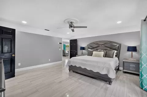 Bedroom - 1845 Willow Oak Dr, Edgewater, FL 32141 photo 2 of 4