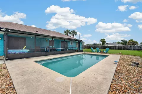 Exterior - 1845 Willow Oak Dr, Edgewater, FL 32141 photo 6 of 23