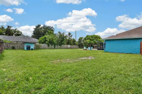 Exterior - 1845 Willow Oak Dr, Edgewater, FL 32141 photo 12 of 23