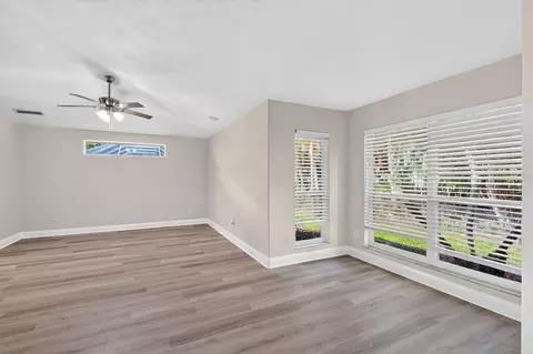 Living - 31 Wild Cat Ln, Ormond Beach, FL 32174 photo 8 of 8