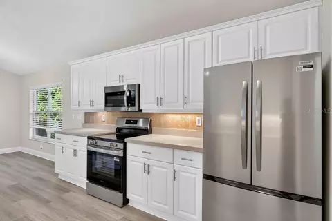Kitchen - 31 Wild Cat Ln, Ormond Beach, FL 32174 photo 5 of 5