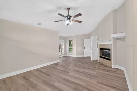 Living - 31 Wild Cat Ln, Ormond Beach, FL 32174 photo 6 of 8