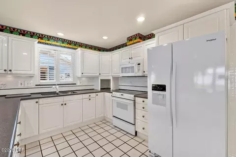 Kitchen - 448 Riverside Dr, Ormond Beach, FL 32176 photo 2 of 3