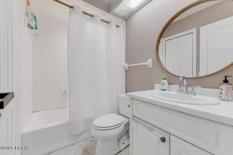 Bath - 28 Baymeadow Ct, Ormond Beach, FL 32174 photo 2 of 3